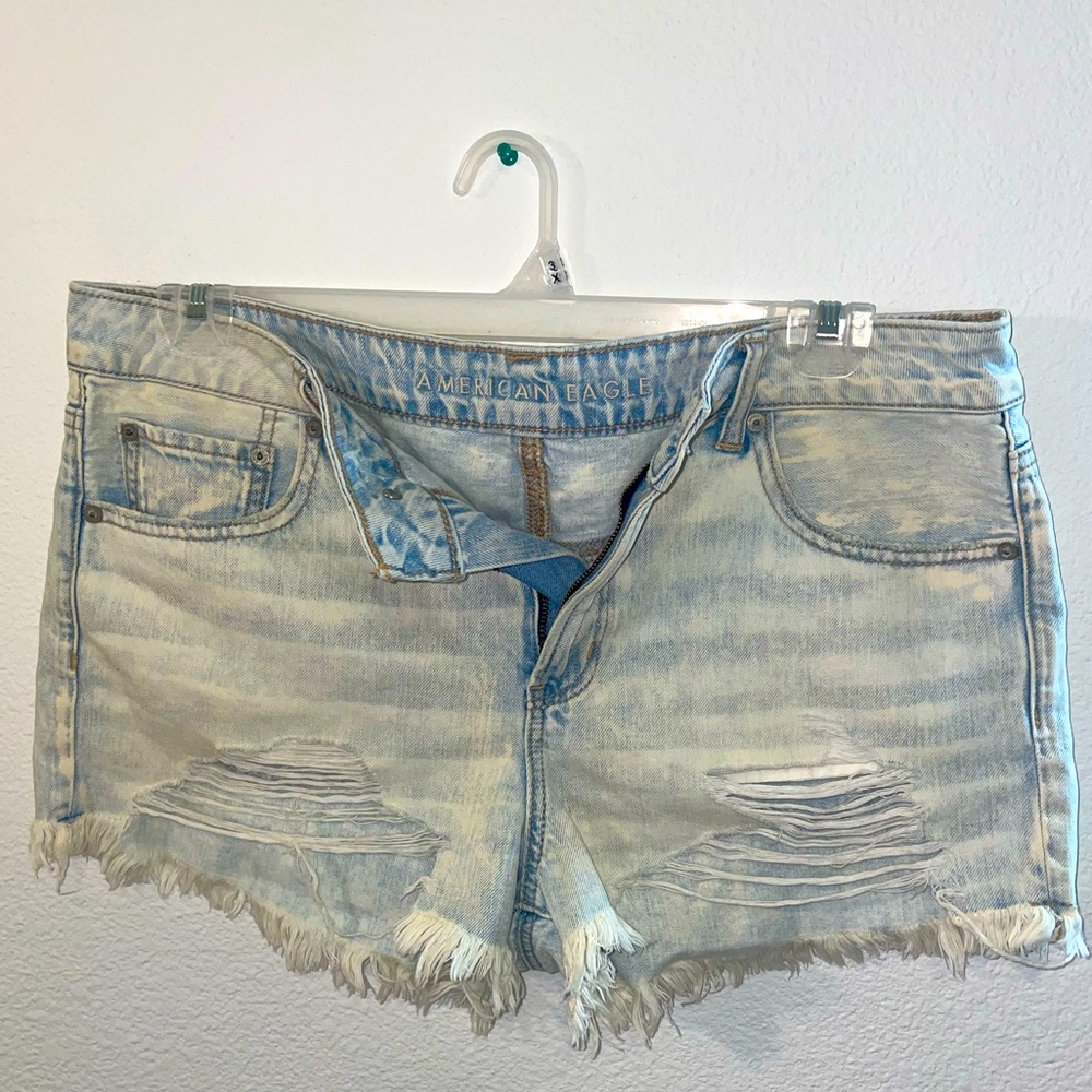 American Eagle Outfitters, Distressed Jean Shorts, Lightwash